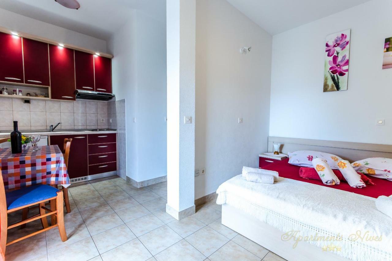 Apartments Nives Suhi Potok Jesenice  Esterno foto